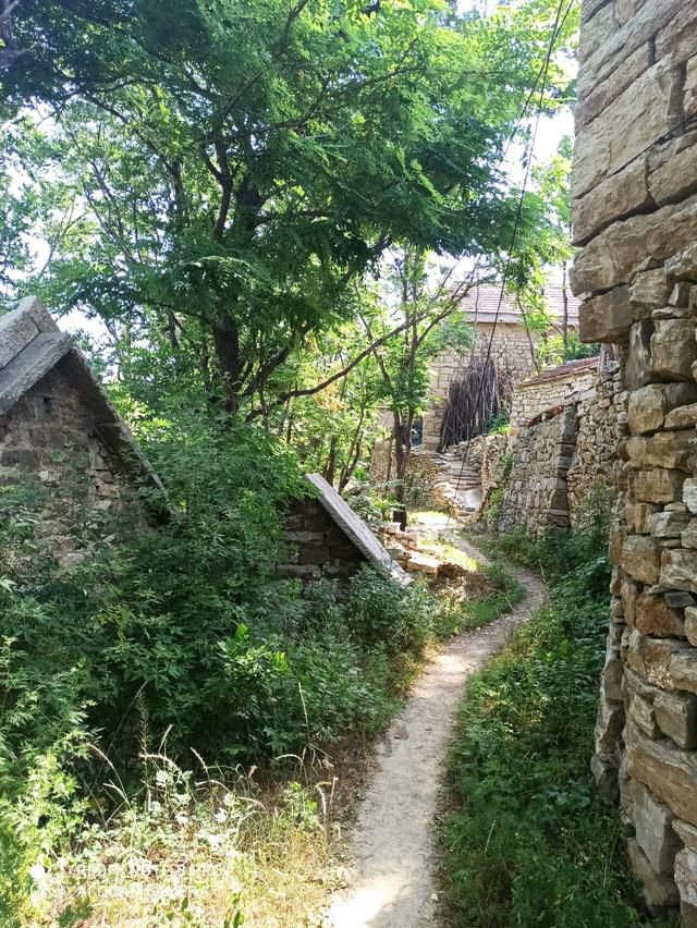 淄博市博山区域城镇上恶石坞村