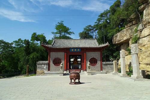 东平县昆仑山景区