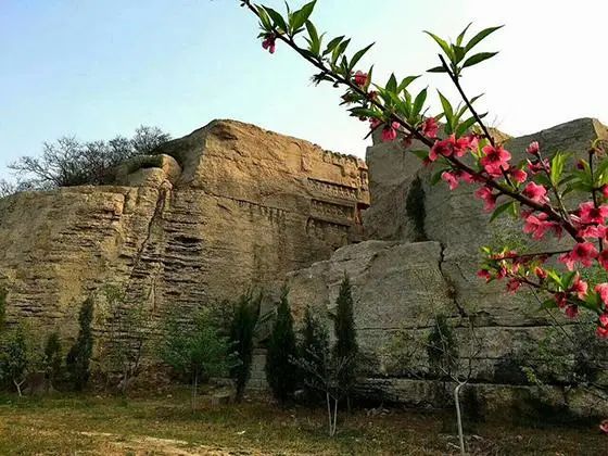 棘梁山景区